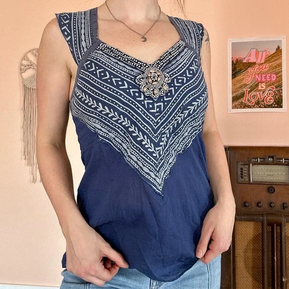 SOLD - Picture 4 of 8